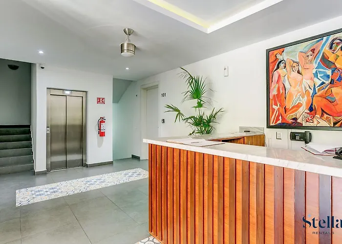Сasa de vacaciones Premium Location Steps To 5th, Rooftop Pool & Bbq